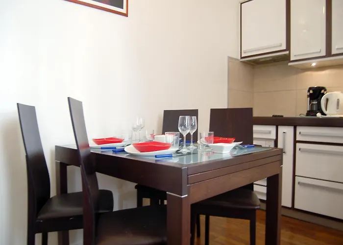 Апартаменты Louvre